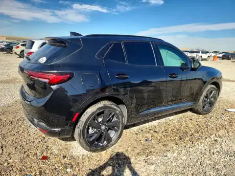 LRBFZMR49PD061720 — 2023 Buick Envision, фото 3 з Copart, Бокова частина