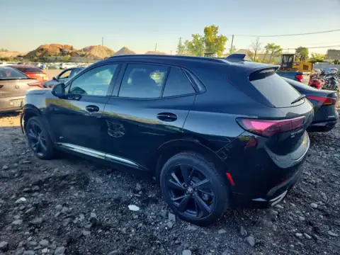 LRBFZPE49RD051926 — 2024 Buick Envision, zdjęcie 2 z Copart, Przód