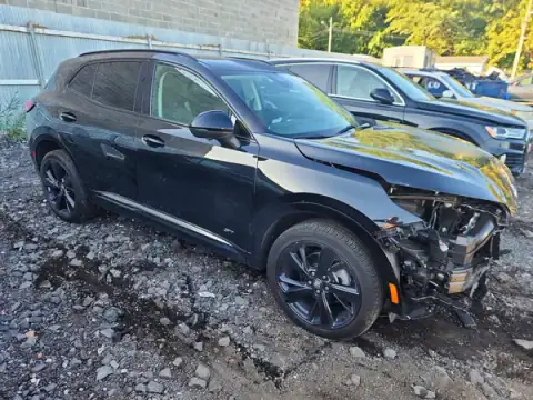 LRBFZPE49RD051926 — 2024 Buick Envision, zdjęcie 4 z Copart, Przód