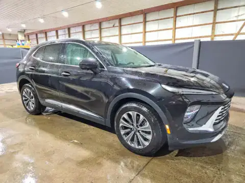 LRBFZME40RD068273 — 2024 Buick Envision, foto 4 de Copart 21.09.2026, Parte delantera