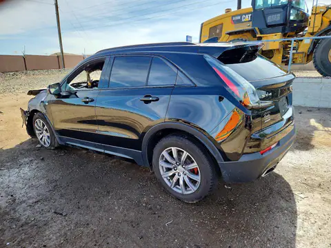 1GYFZFR42MF064028 — 2021 Cadillac XT4, zdjęcie 2 z Copart 22.10.2026, Pożar