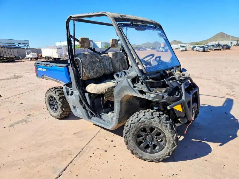 3JBUKAP48PK002112 Can-Am Defender 2023 — uszkodzenie Przód, zdjęcie przed naprawą