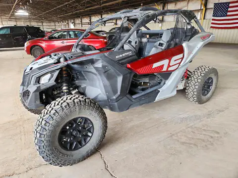 3JBVGAY21RE000058 — 2024 Can-Am Maverick X3, zdjęcie 2 z Copart 19.10.2026, Drobne wgniecenia i rysy