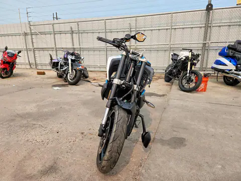 LCEPESLB7R6000614 — 2024 Cf Moto 450NK, фото 2 с аукциона Copart 30.09.2026, Боковая часть