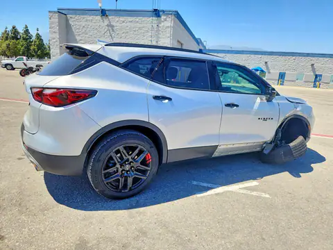 2021 Chevrolet Blazer VIN 3GNKBDRS9MS556909 фото 3
