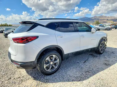 2023 CHEVROLET BLAZER VIN 3GNKBJRS9PS216047 фото 3
