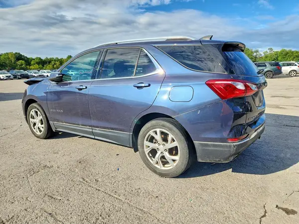 3GNAXTEX7JS576239 — 2018 Chevrolet Equinox, фото 2 с аукциона Copart, Передняя часть