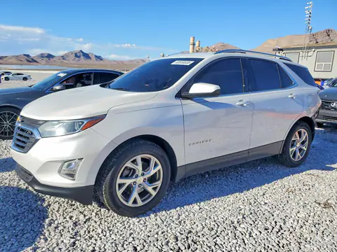 3GNAXLEX2LS652257 Chevrolet Equinox 2020 — Rear end damage, before-repair photo