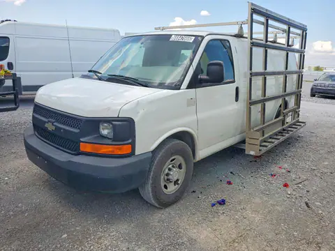 1GCWGAFF2G1162126 — 2016 Chevrolet Express 2500, Мелкие вмятины and царапины (Minor Dent/Scratches), before-repair photos