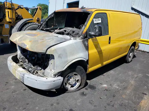 1GCWGAFP8M1243376 — 2021 Chevrolet Express 2500, Пожар (Burn), фото до ремонта