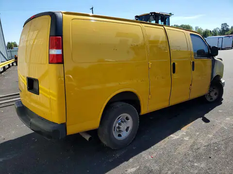 1GCWGAFP8M1243376 — 2021 Chevrolet Express 2500, фото 3 с аукциона Copart 26.10.2026, Пожар