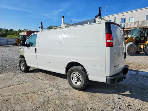 2021 CHEVROLET EXPRESS G2500 VIN 1GCWGAF71M1170321 фото 2