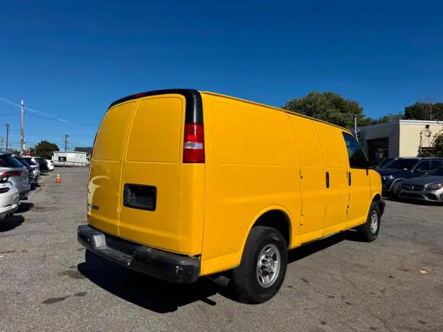 2021 CHEVROLET EXPRESS G2500 VIN 1GCWGAFP5M1146071 фото 4