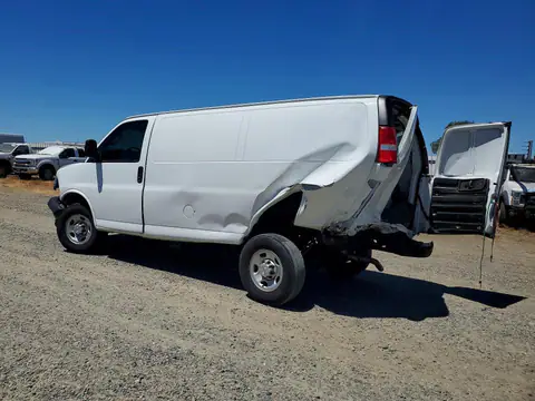 1GCWGAFP9P1220628 — 2023 Chevrolet Express G2500, фото 2 с аукциона Copart 29.09.2026, Повреждения со всех сторон