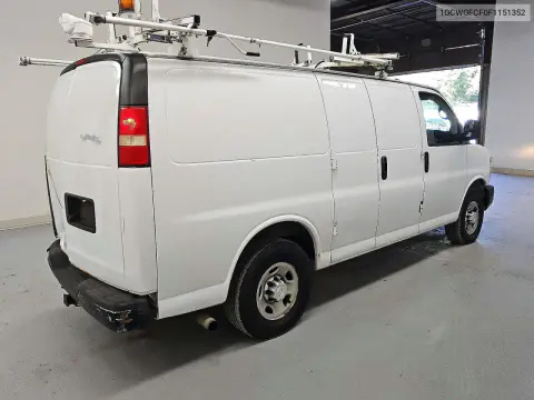 2015 Chevrolet Express G2500 VIN 1GCWGFCF0F1151352 фото 3