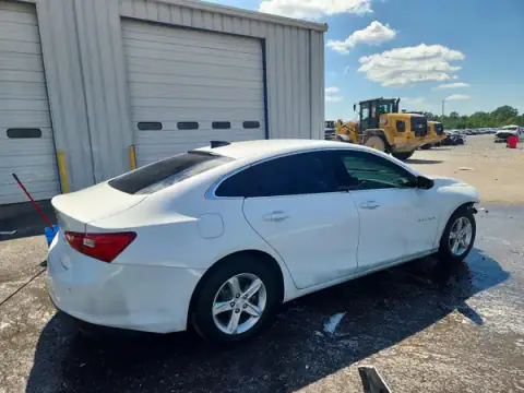 1G1ZC5ST8MF088293 — 2021 Chevrolet Malibu, photo 3 from Copart, Front end