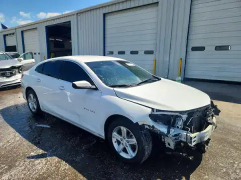 1G1ZC5ST8MF088293 — 2021 Chevrolet Malibu, photo 4 from Copart, Front end