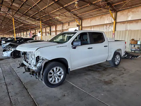 1GCPWBEK6MZ390106 — 2021 Chevrolet SILV1500 4WD, ПЕРЕДНЯЯ ЧАСТЬ (Front End), фото до ремонта