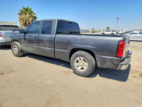 2003 CHEVROLET SILVERADO VIN 2GCEC19V631315850 фото 2