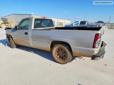 2005 Chevrolet Silverado C1500 VIN 1GCEC14V05E201612 фото 2