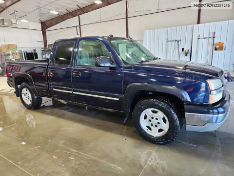 2005 Chevrolet Silverado K1500 VIN 1GCEK19Z95Z227245 фото 4