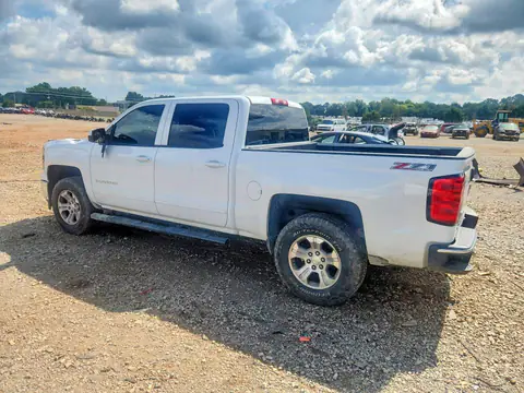 2015 Chevrolet Silverado VIN 3GCUKRECXFG495203 фото 2