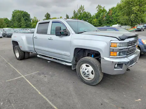 1GC4K0C82FF149609 — 2015 Chevrolet Silverado, zdjęcie 4 z Copart 19.10.2026, Tył