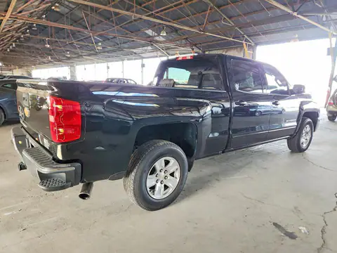 1GCPCREC4HF178211 — 2017 Chevrolet Silverado, zdjęcie 3 z Copart 21.10.2026, Przód