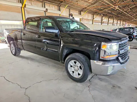 1GCPCREC4HF178211 — 2017 Chevrolet Silverado, zdjęcie 4 z Copart 21.10.2026, Przód