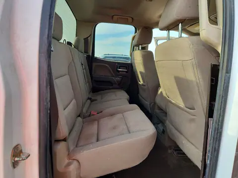 1GCVKREC2HZ245574 — 2017 Chevrolet Silverado, Przód, zdjęć przed naprawą