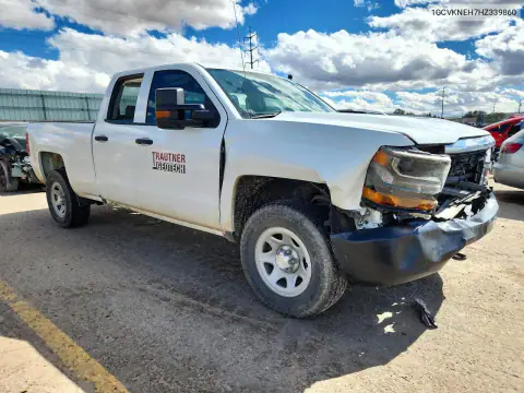 1GCVKNEH7HZ339860 — 2017 Chevrolet Silverado, foto 4 de Copart 19.10.2026, Parte delantera