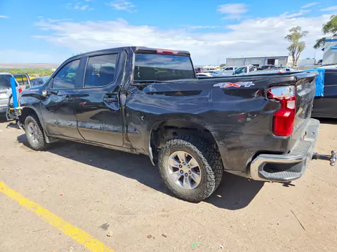 2021 Chevrolet Silverado VIN 1GCUYDED3MZ396553 фото 2