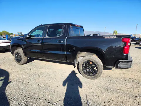 1GCPYFEDXMZ283238 — 2021 Chevrolet Silverado, zdjęcie 2 z Copart, Przód