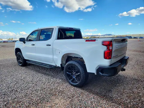 2024 Chevrolet Silverado VIN 3GCUDFED0RG178665 фото 2