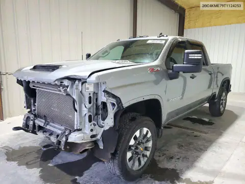 2GC4KME79T1124253 — 2026 Chevrolet Silverado, წინა ნაწილი, ფოტოები შეკეთებამდე
