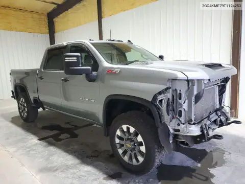 2GC4KME79T1124253 — 2026 Chevrolet Silverado, zdjęcie 4 z Copart, Przód