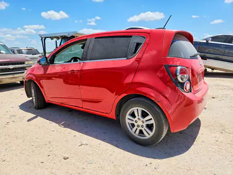2016 CHEVROLET SONIC VIN 1G1JC6SHXG4144913 фото 2