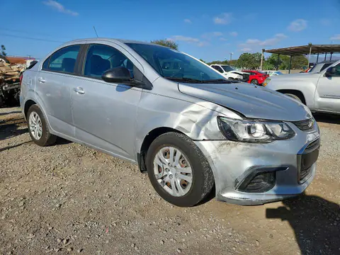 1G1JB5SH0H4135622 — 2017 Chevrolet Sonic, ფოტო 4, Copart 27.10.2026, წინა ნაწილი