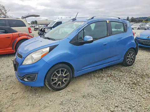 KL8CF6S90EC436033 — 2014 Chevrolet Spark, Parte trasera (Rear End), fotos antes de reparar