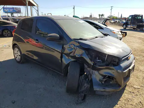 KL8CB6SA6HC707168 — 2017 Chevrolet Spark, foto 4 de Copart 19.10.2026, Parte delantera