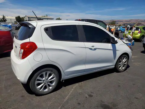 KL8CD6SA0KC817408 — 2019 Chevrolet Spark, zdjęcie 3 z Copart 27.10.2026, Przód