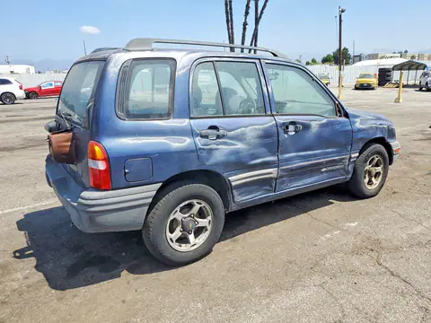 2000 CHEVROLET TRACKER VIN 2CNBE13C4Y6905118 фото 3
