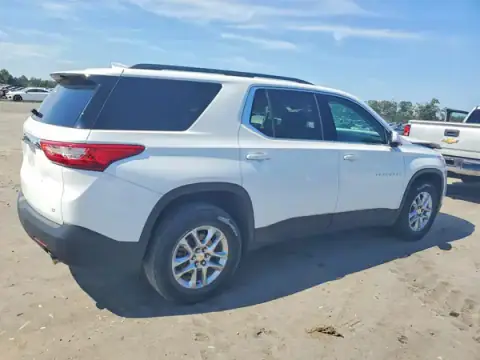 1GNERGKW4MJ257255 — 2021 Chevrolet Traverse, photo 3 from Copart 21.10.2026, Front end