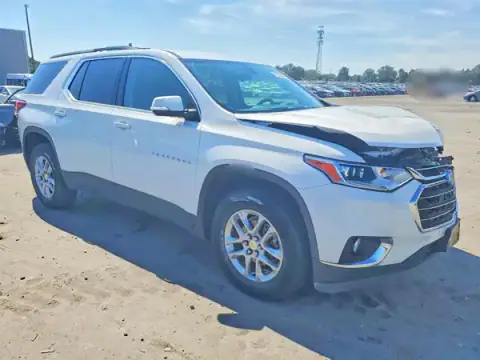 1GNERGKW4MJ257255 — 2021 Chevrolet Traverse, photo 4 from Copart 21.10.2026, Front end