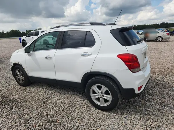 KL7CJLSB2HB225480 — 2017 Chevrolet TRAX, фото 2 с аукциона Copart, Передняя часть