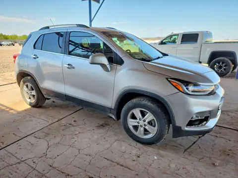 KL7CJPSB2JB607358 — 2018 Chevrolet TRAX, фото 4 с аукциона Copart 29.09.2026, Боковая часть