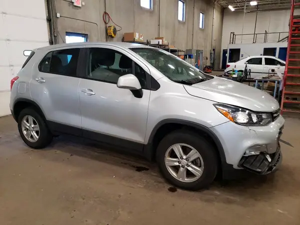 KL7CJNSB3JB716979 — 2018 Chevrolet TRAX, фото 4 с аукциона Copart, Передняя часть