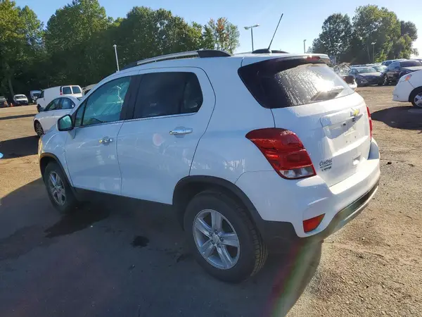 KL7CJLSB5JB681155 — 2018 Chevrolet TRAX, фото 2 с аукциона Copart 02.10.2026, Мелкие вмятины и царапины
