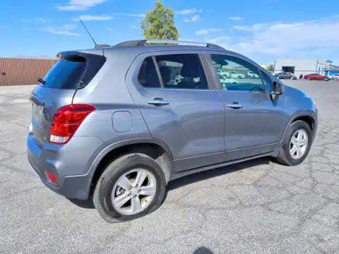 KL7CJPSB6KB917644 — 2019 Chevrolet TRAX, ფოტო 3, Copart 22.09.2026, მექანიკური დაზიანება