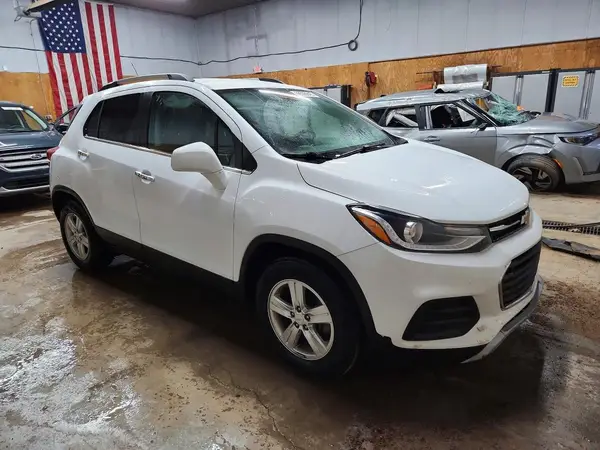 KL7CJLSB4KB847232 — 2019 Chevrolet TRAX, photo 4 from Copart 14.10.2026, Side